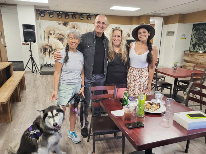 Kay (Siberian Husky), Cathy, Amnon, Jill, and other female pose at OC Music & Dance